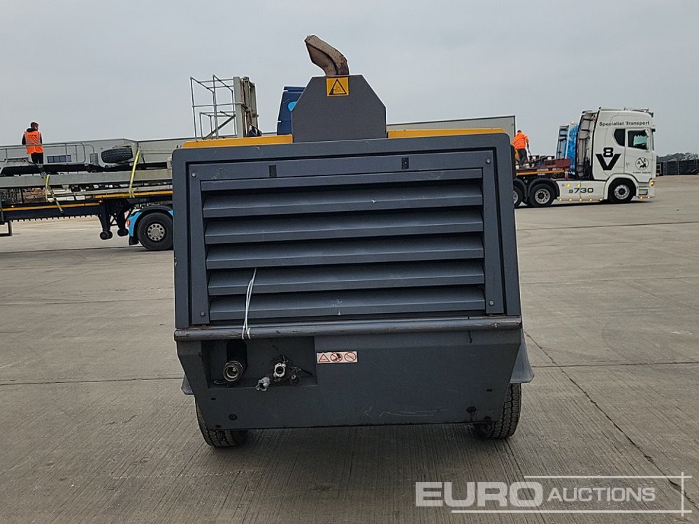 2014 Atlas Copco XAHS186 - Compresseur d'air: photos 4 2014 Atlas Copco XAHS186 - Compresseur d'air: photos 4
