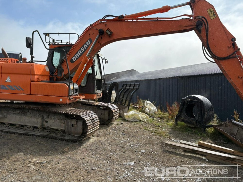 2014 Doosan DX140LC-5 - Pelle sur chenille: photos 2 2014 Doosan DX140LC-5 - Pelle sur chenille: photos 2