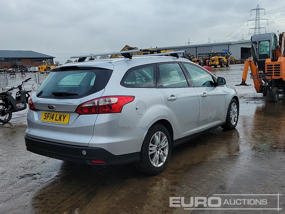 2014 Ford Focus - Voiture: photos 5 2014 Ford Focus - Voiture: photos 5