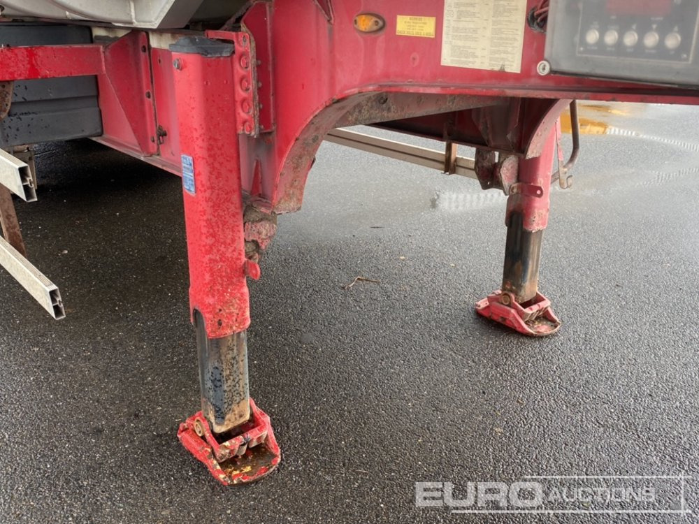 Semi-remorque benne 2014 Fruehauf Tri Axle Bulk Tipping Trailer, Roll Over Cover: photos 16