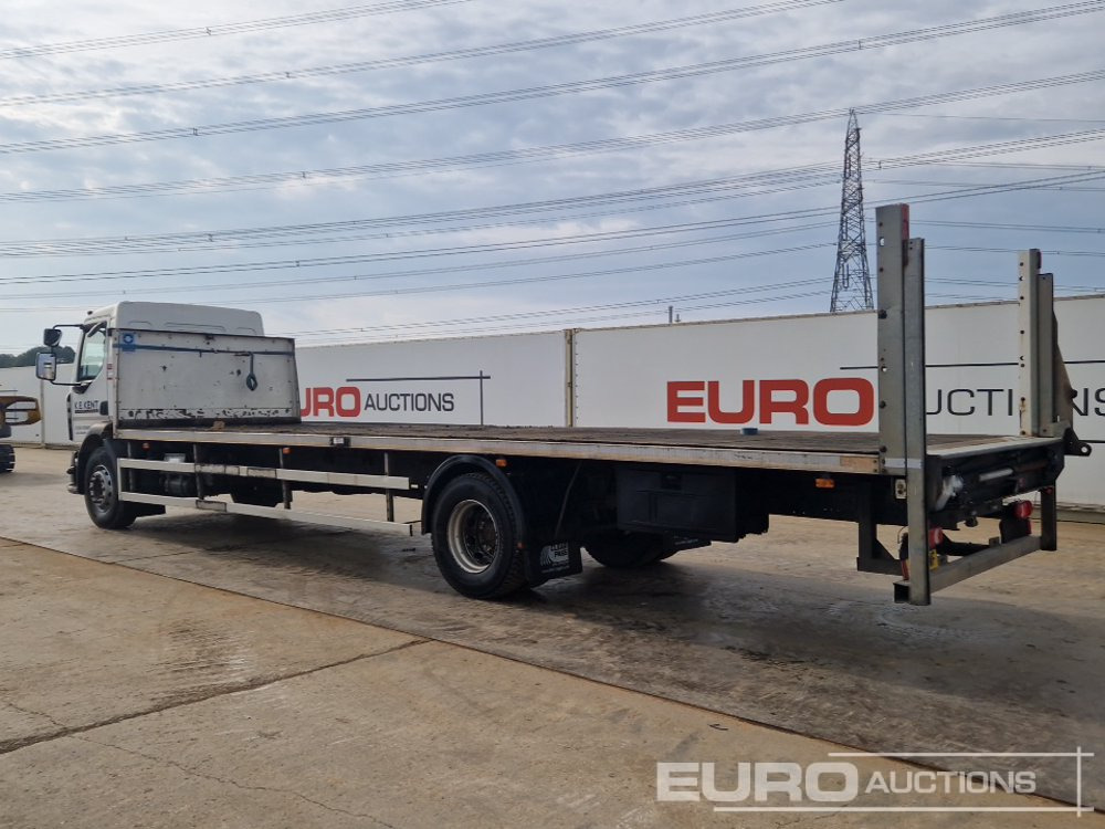 2014 Renault D18 - Camion plateau: photos 3 2014 Renault D18 - Camion plateau: photos 3