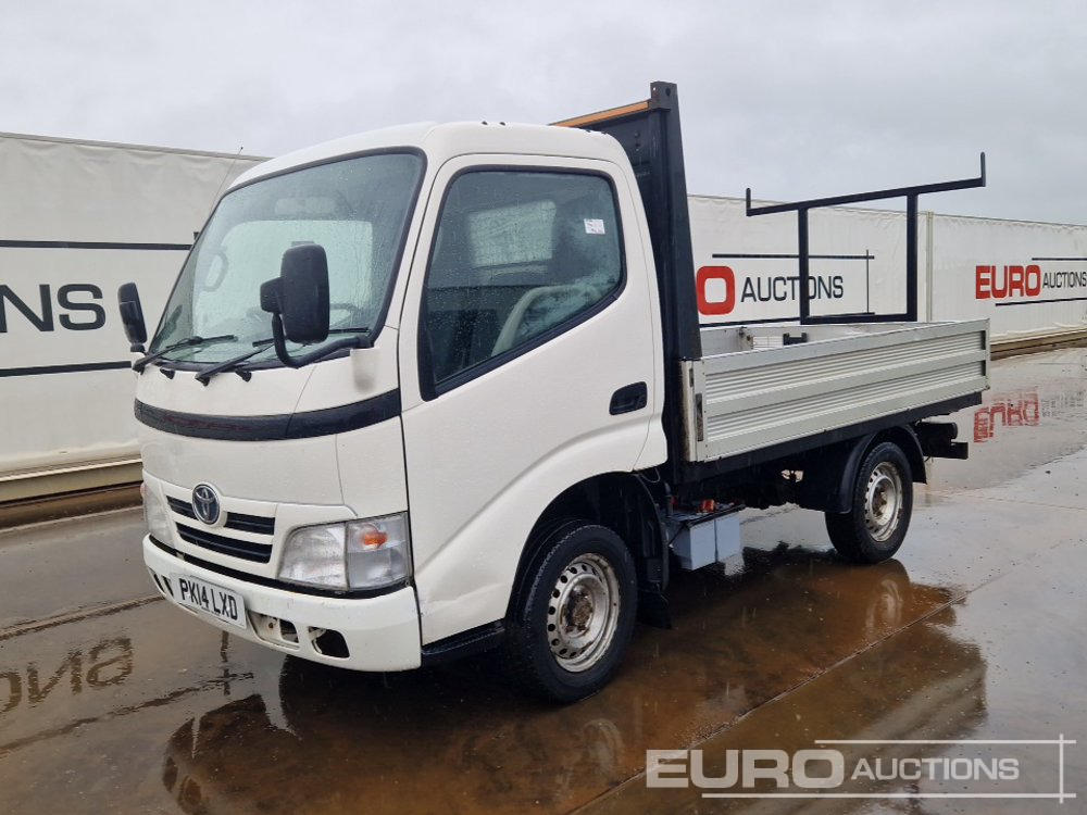 2014 Toyota Dyna - Fourgon plateau: photos 1 2014 Toyota Dyna - Fourgon plateau: photos 1