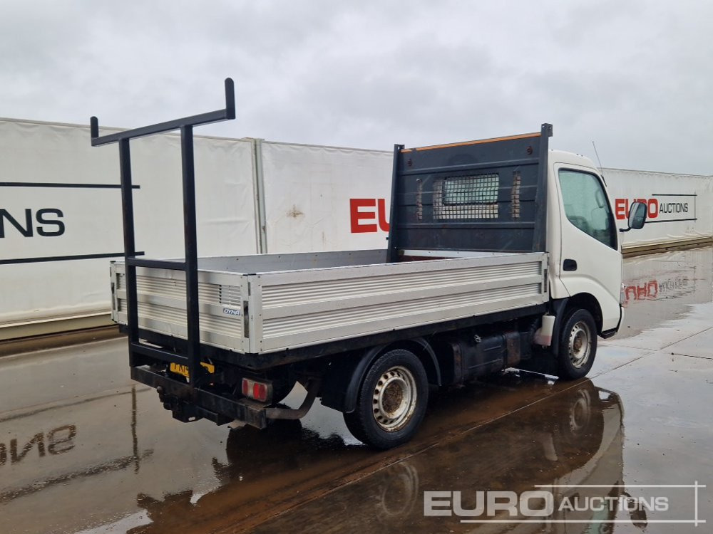 2014 Toyota Dyna - Fourgon plateau: photos 5 2014 Toyota Dyna - Fourgon plateau: photos 5
