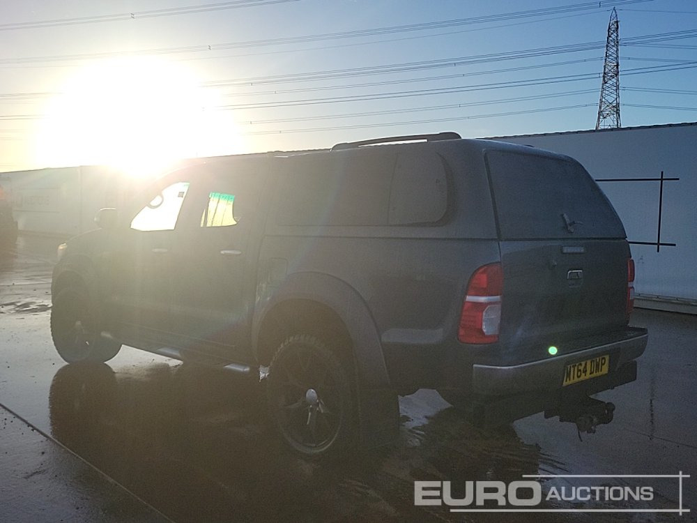 2014 Toyota Hilux Invincible - Pick-up: photos 3 2014 Toyota Hilux Invincible - Pick-up: photos 3