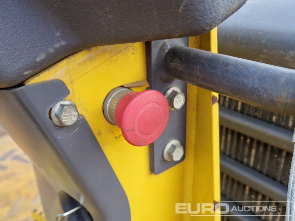 Compacteur 2015 Dynapac CC800: photos 25