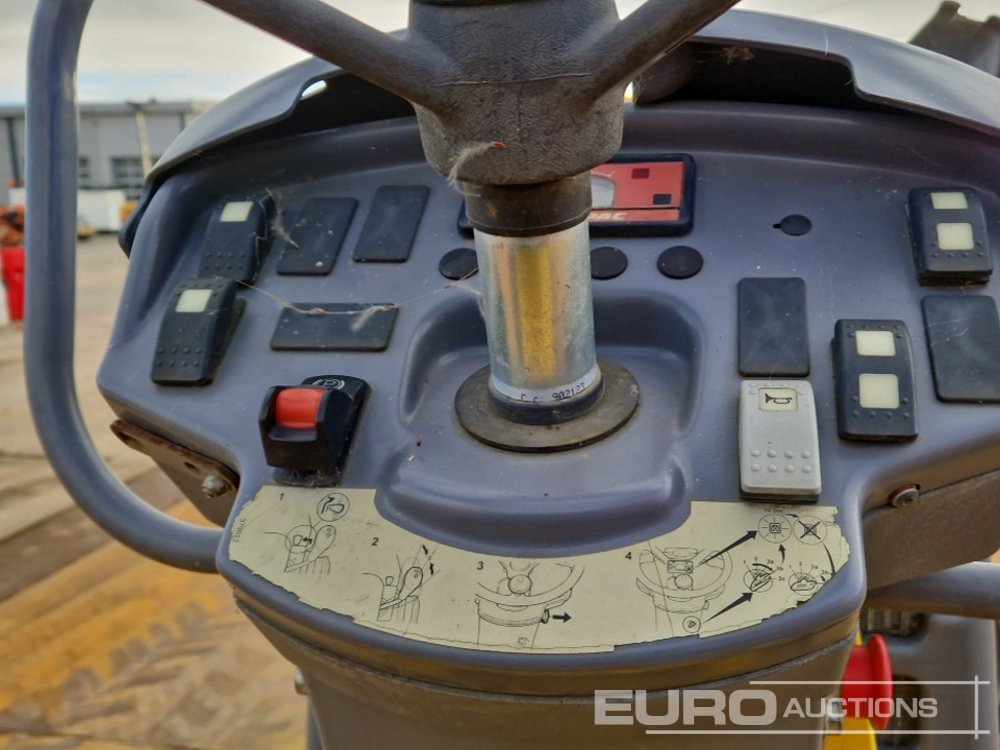 Compacteur 2015 Dynapac CC800: photos 28