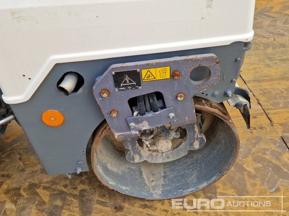 Compacteur 2015 Dynapac CC800: photos 12