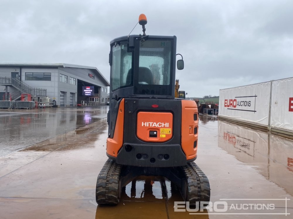 2015 Hitachi ZX33U-5A CLR - Mini pelle: photos 4 2015 Hitachi ZX33U-5A CLR - Mini pelle: photos 4