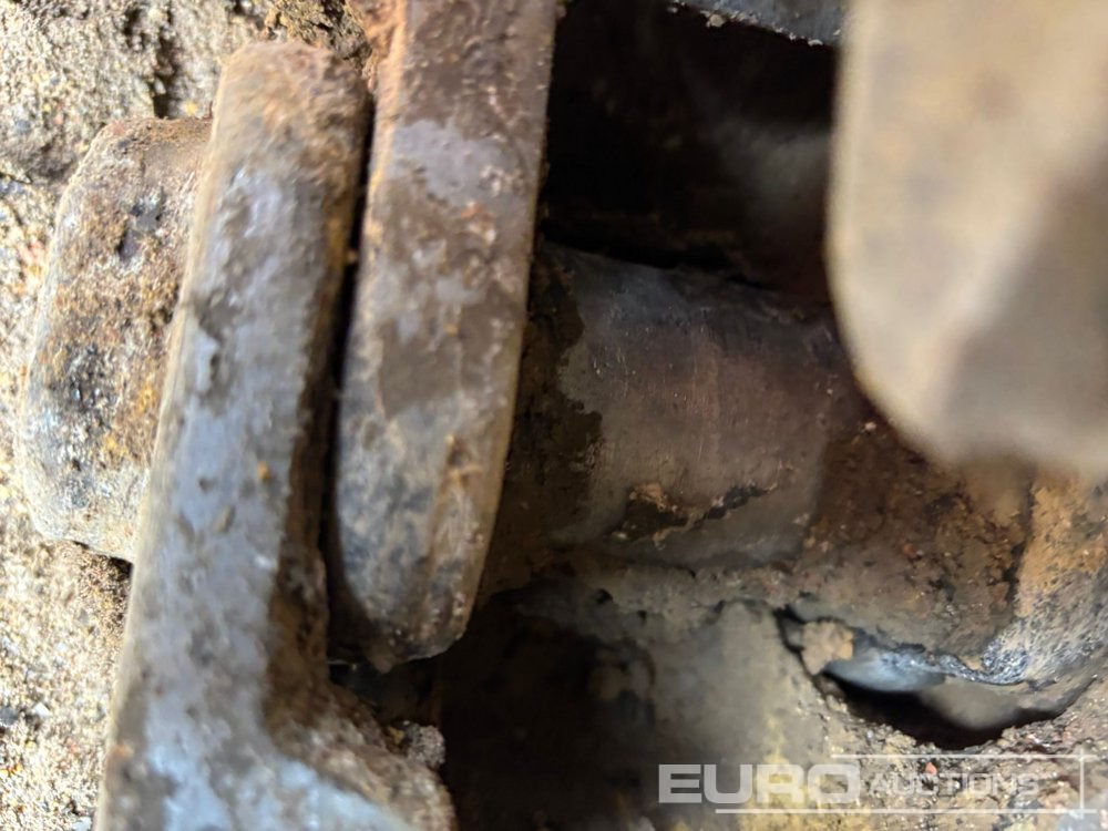 2015 JCB JS130T4I - Pelle sur chenille: photos 5 2015 JCB JS130T4I - Pelle sur chenille: photos 5