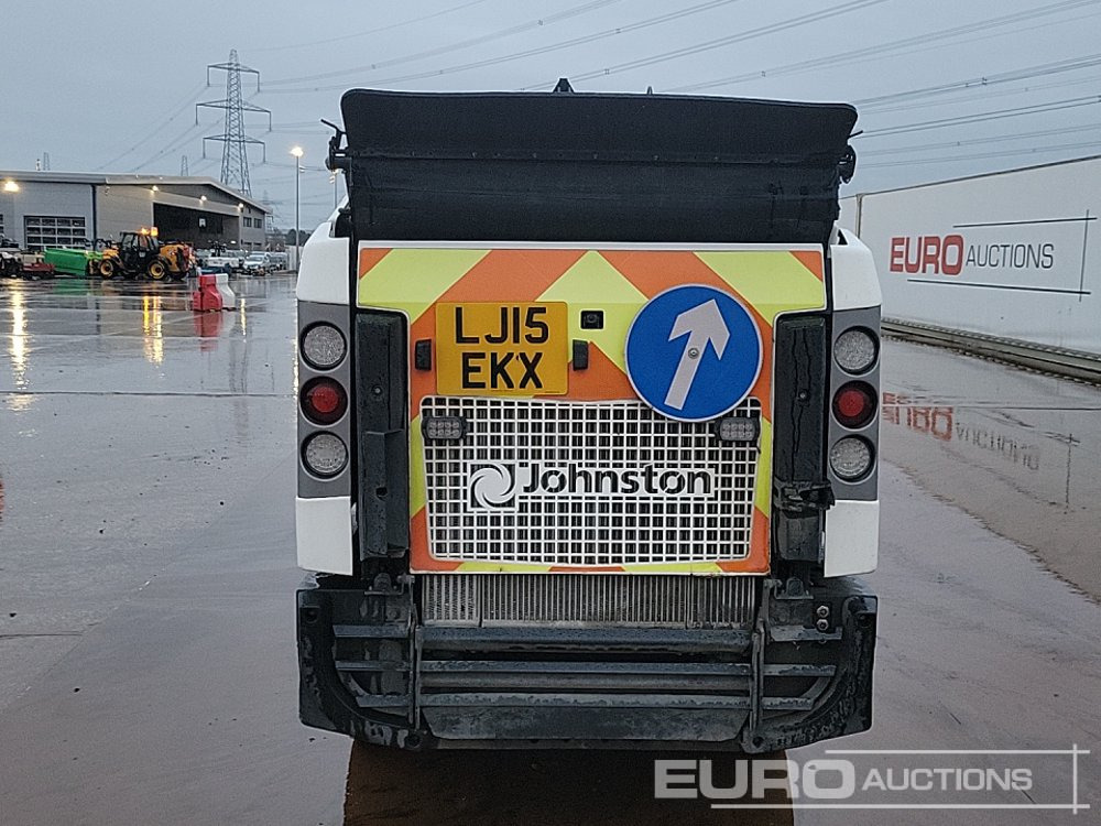 2015 Johnston CX210 - Balayeuse de voirie: photos 4 2015 Johnston CX210 - Balayeuse de voirie: photos 4