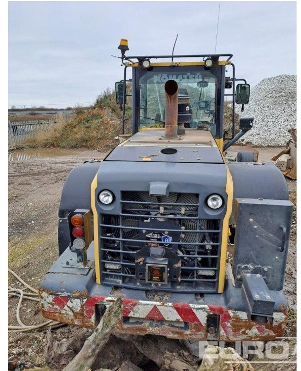 2015 Komatsu WA320-7 - Chargeuse sur pneus: photos 5 2015 Komatsu WA320-7 - Chargeuse sur pneus: photos 5