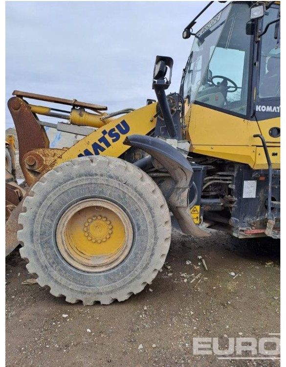 2015 Komatsu WA320-7 - Chargeuse sur pneus: photos 2 2015 Komatsu WA320-7 - Chargeuse sur pneus: photos 2
