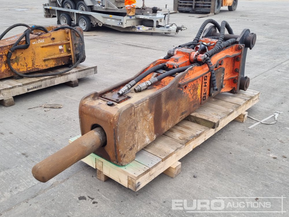 2015 NPK GH-10 - Marteau hydraulique: photos 1 2015 NPK GH-10 - Marteau hydraulique: photos 1