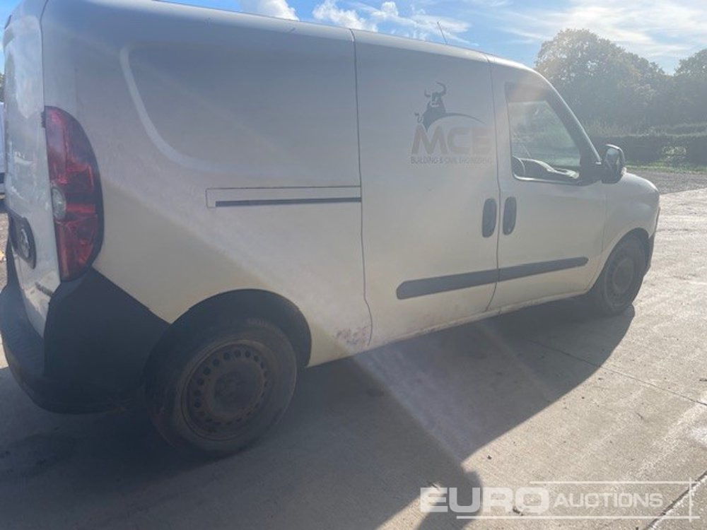 2015 Vauxhall Combo CDTI - Fourgonnette, Utilitaire double cabine: photos 4 2015 Vauxhall Combo CDTI - Fourgonnette, Utilitaire double cabine: photos 4