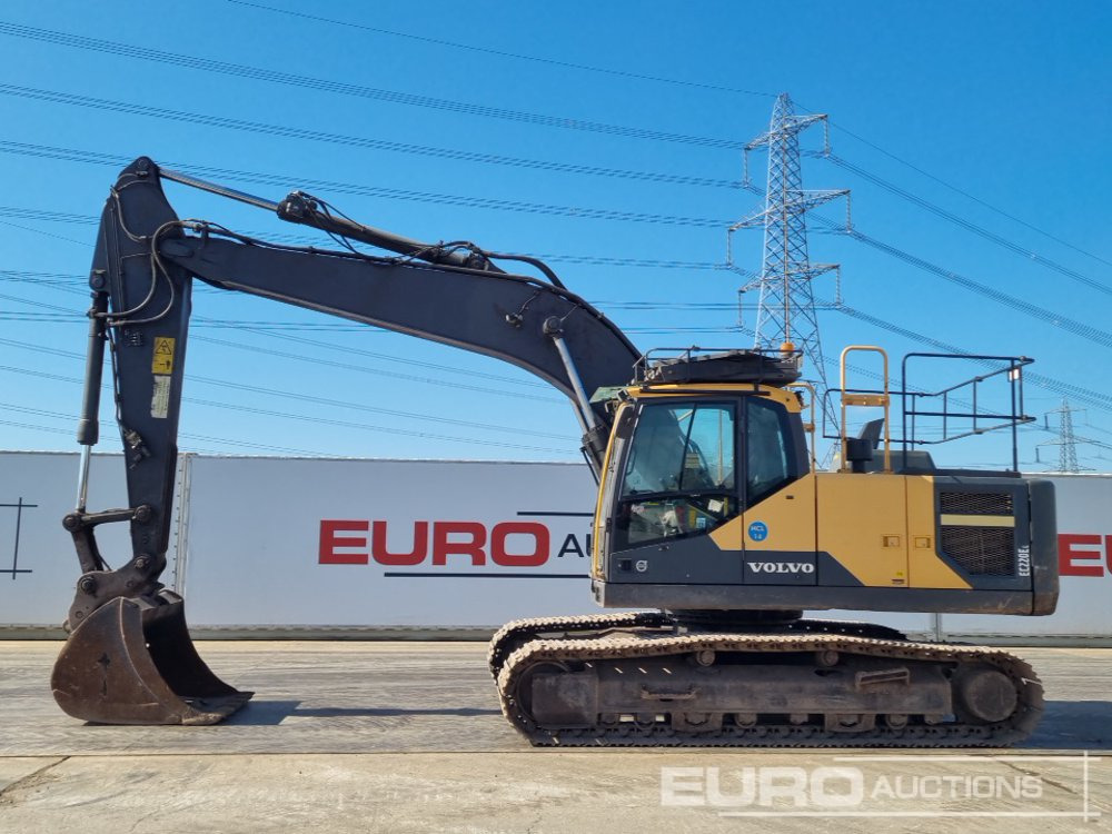 2015 Volvo EC220EL - Pelle sur chenille: photos 2 2015 Volvo EC220EL - Pelle sur chenille: photos 2