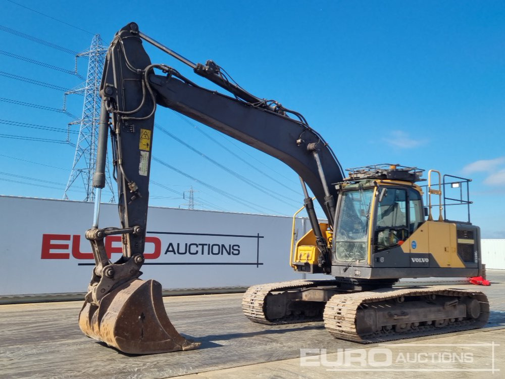 2015 Volvo EC220EL - Pelle sur chenille: photos 1 2015 Volvo EC220EL - Pelle sur chenille: photos 1