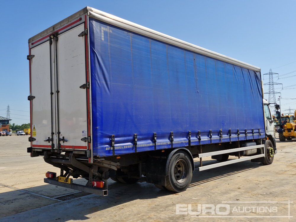 2016 DAF LF250 - Camion à rideaux coulissants: photos 5 2016 DAF LF250 - Camion à rideaux coulissants: photos 5