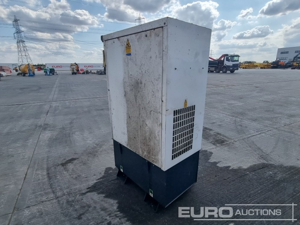 2016 Harrington 12kVA Generator, Kubota Engine - Groupe électrogène: photos 5 2016 Harrington 12kVA Generator, Kubota Engine - Groupe électrogène: photos 5