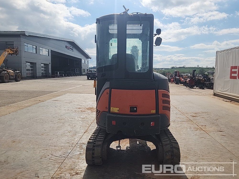2016 Hitachi ZX22U-2CLR - Mini pelle: photos 4 2016 Hitachi ZX22U-2CLR - Mini pelle: photos 4