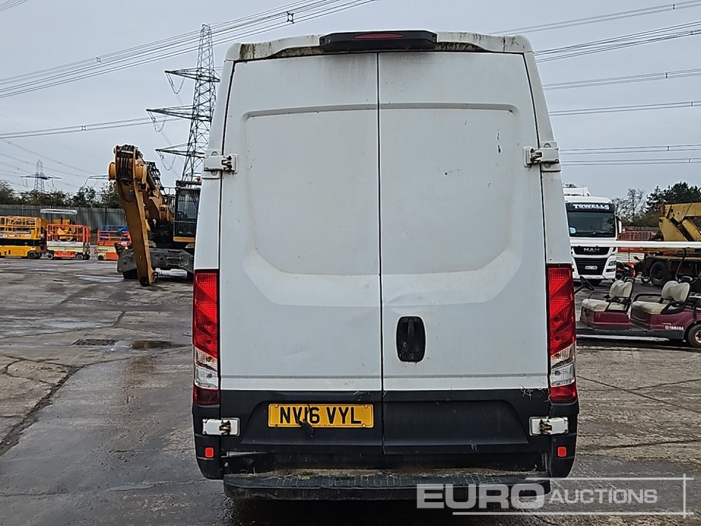 2016 Iveco Daily - Fourgon utilitaire: photos 4 2016 Iveco Daily - Fourgon utilitaire: photos 4