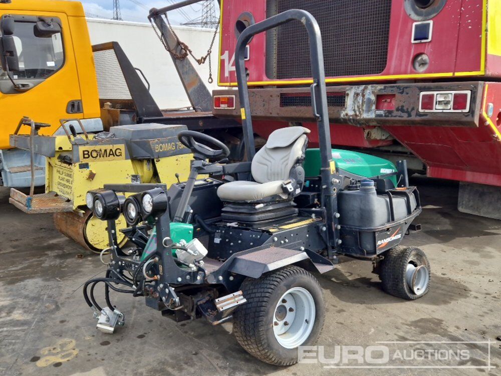 2016 Ransomes Highway 3 - Matériel de chantier: photos 1 2016 Ransomes Highway 3 - Matériel de chantier: photos 1