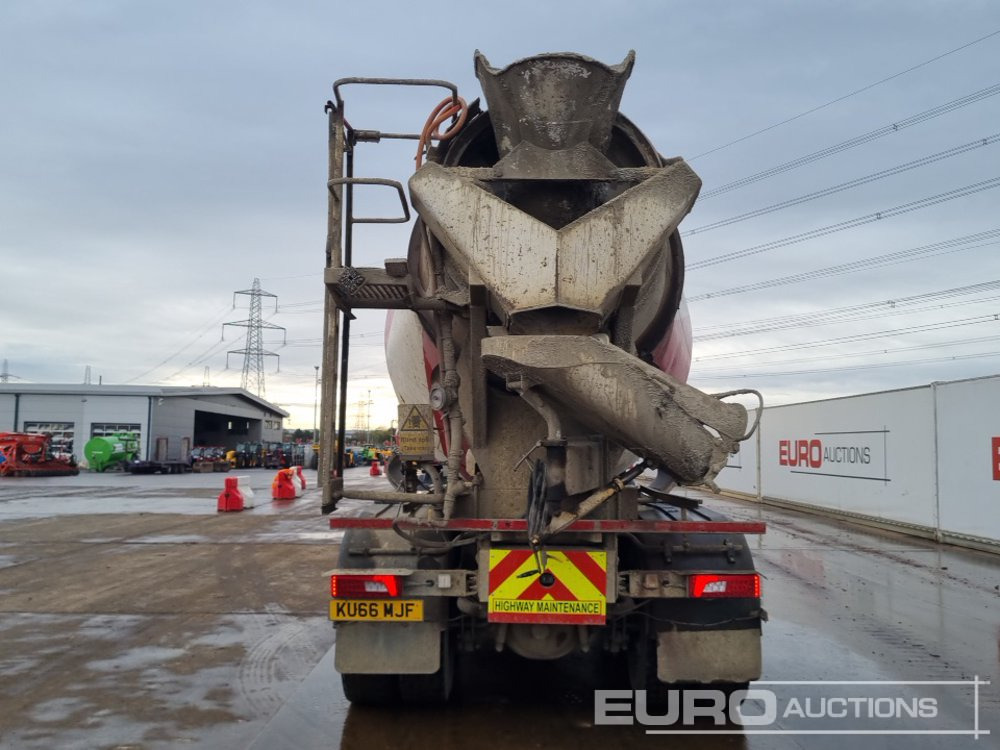 2016 Scania P320 - Camion malaxeur: photos 4 2016 Scania P320 - Camion malaxeur: photos 4