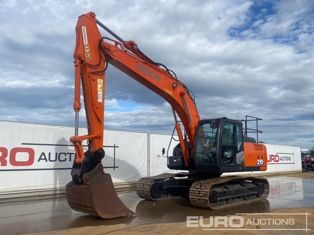 2017 Hitachi ZX210LC-6 - Pelle sur chenille: photos 1 2017 Hitachi ZX210LC-6 - Pelle sur chenille: photos 1