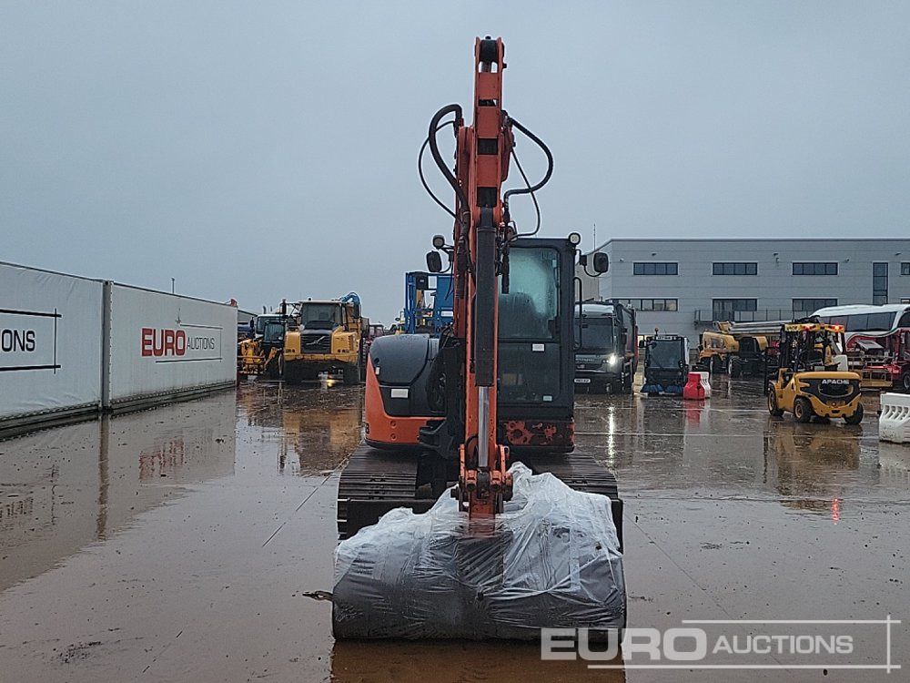 Mini pelle 2017 Hitachi ZX65USB-5A CLP: photos 8 Mini pelle 2017 Hitachi ZX65USB-5A CLP: photos 8