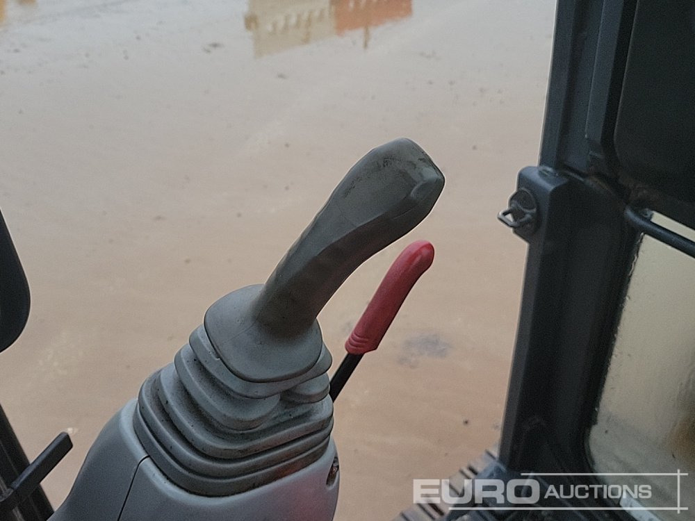 Mini pelle 2017 Hitachi ZX65USB-5A CLP: photos 36 Mini pelle 2017 Hitachi ZX65USB-5A CLP: photos 36