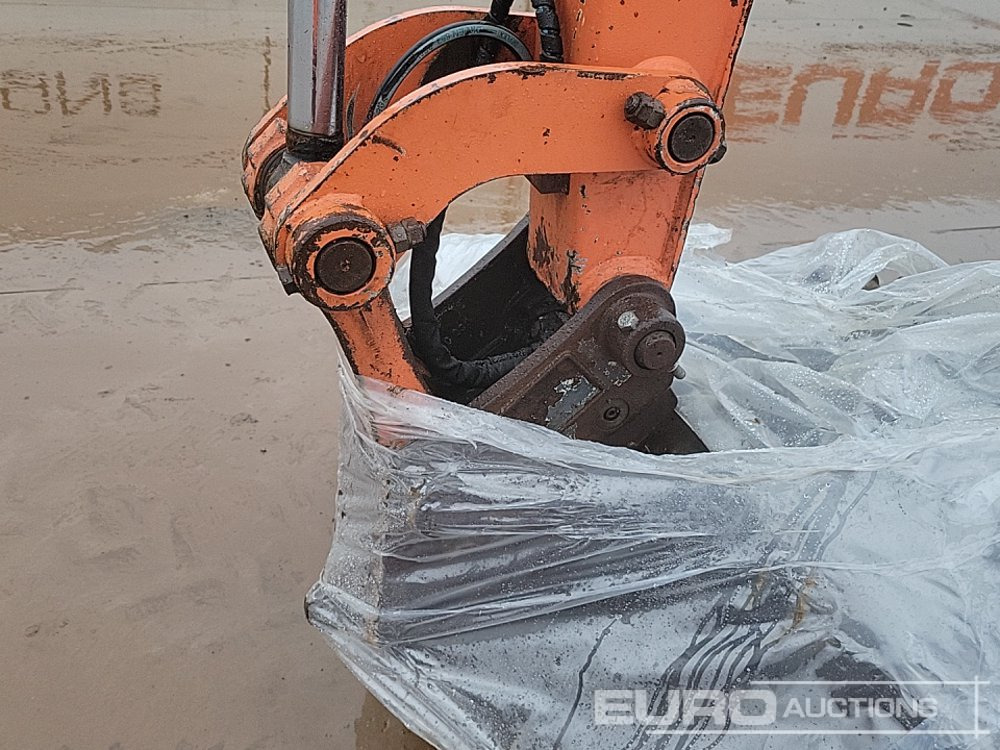 Mini pelle 2017 Hitachi ZX65USB-5A CLP: photos 18 Mini pelle 2017 Hitachi ZX65USB-5A CLP: photos 18