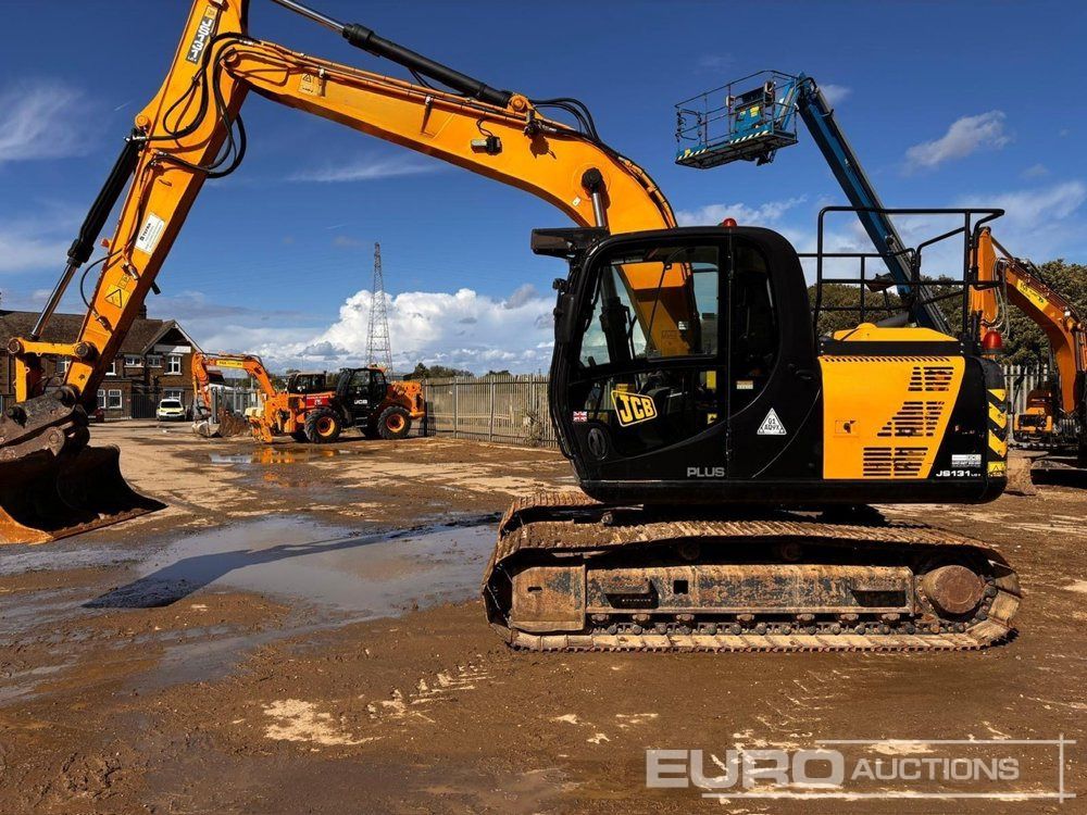 2017 JCB JS131LC+ - Pelle sur chenille: photos 2 2017 JCB JS131LC+ - Pelle sur chenille: photos 2