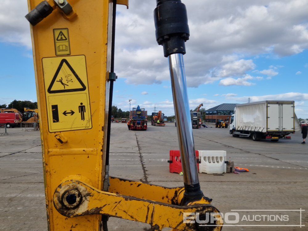 Pelle 2017 JCB JS131LC: photos 21 Pelle 2017 JCB JS131LC: photos 21