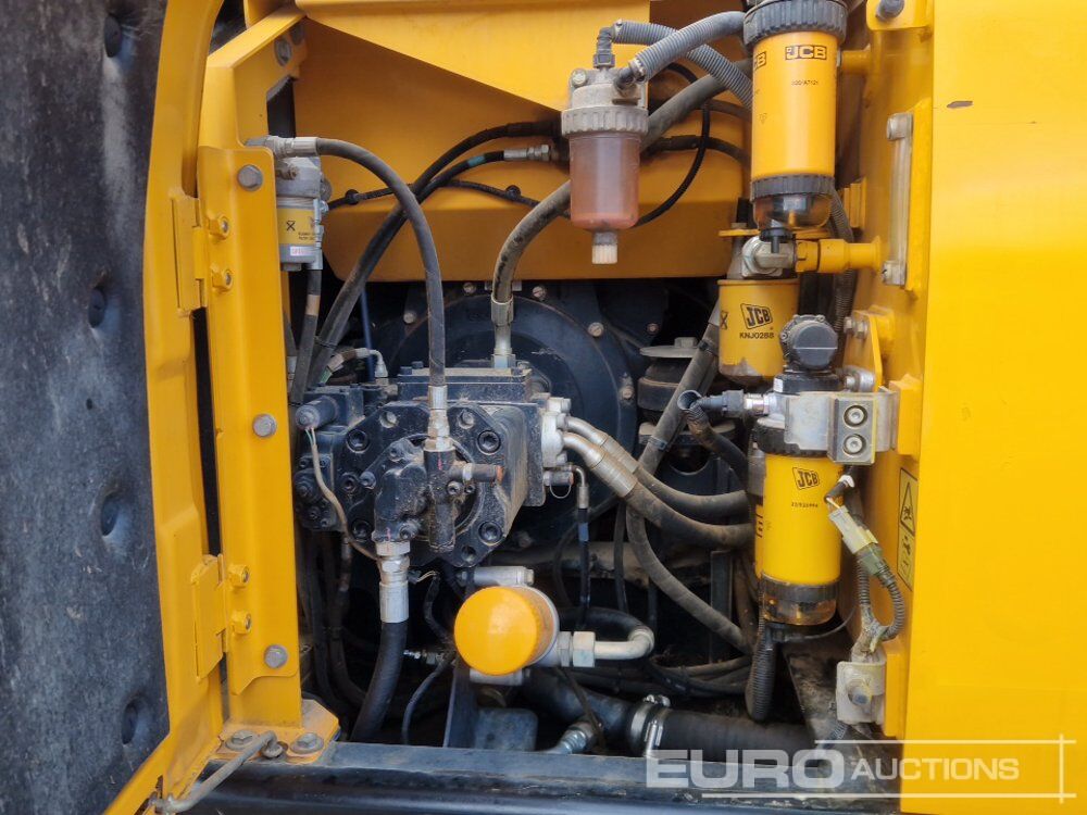 Pelle 2017 JCB JS131LC: photos 31 Pelle 2017 JCB JS131LC: photos 31