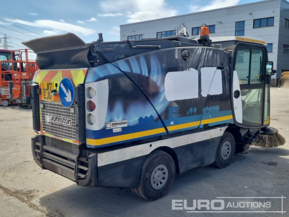 2017 Johnston 4x2 Road Sweeper, Reverse Camera, Automatic Gearbox (Category S Insurance Loss, Runs No Drive) - Balayeuse de voirie: photos 5 2017 Johnston 4x2 Road Sweeper, Reverse Camera, Automatic Gearbox (Category S Insurance Loss, Runs No Drive) - Balayeuse de voirie: photos 5