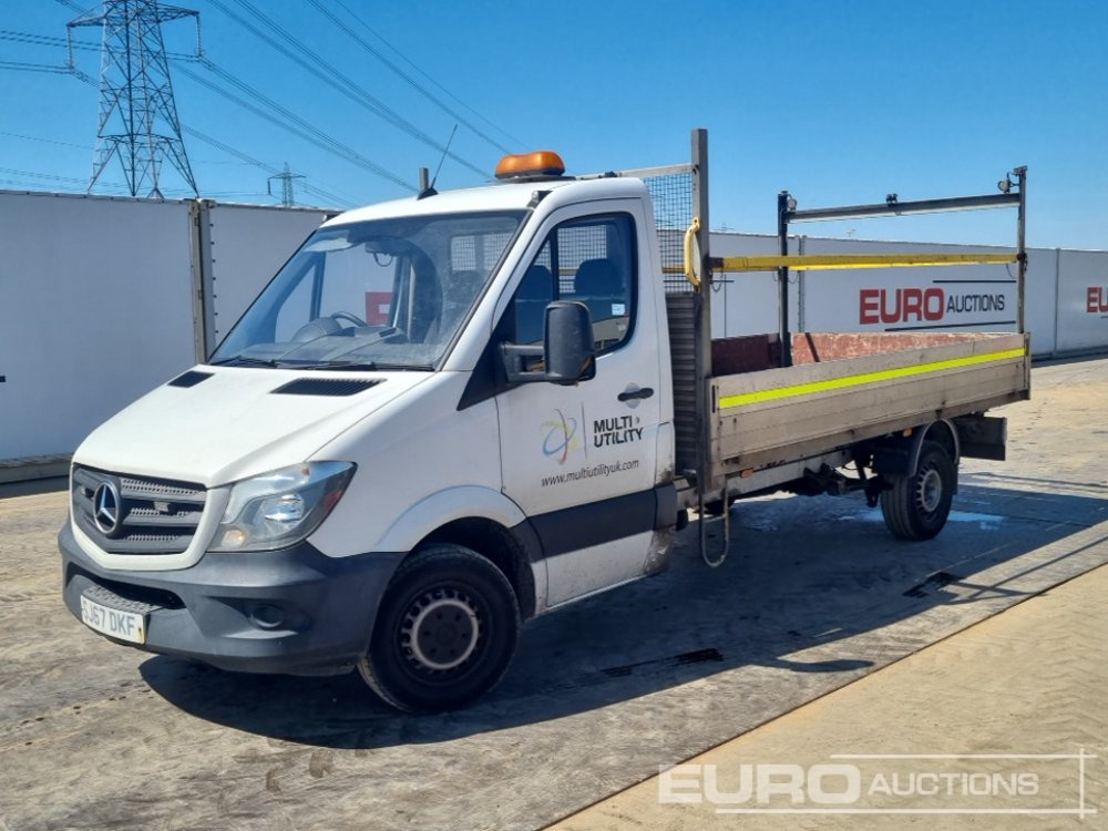 2017 Mercedes Sprinter - Fourgon plateau: photos 1 2017 Mercedes Sprinter - Fourgon plateau: photos 1