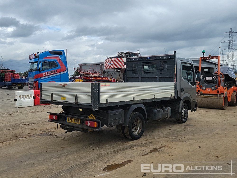 2017 Nissan Cabstar NT400 - Fourgon plateau: photos 5 2017 Nissan Cabstar NT400 - Fourgon plateau: photos 5