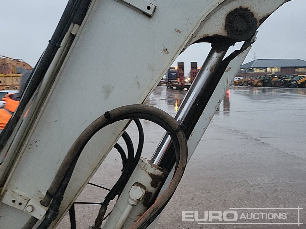 Mini pelle 2017 Takeuchi TB230: photos 18