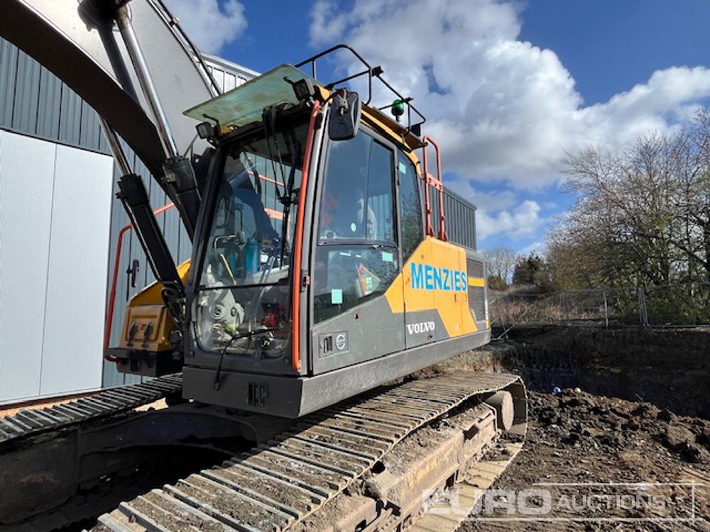 2017 Volvo EC220EL - Pelle sur chenille: photos 1 2017 Volvo EC220EL - Pelle sur chenille: photos 1