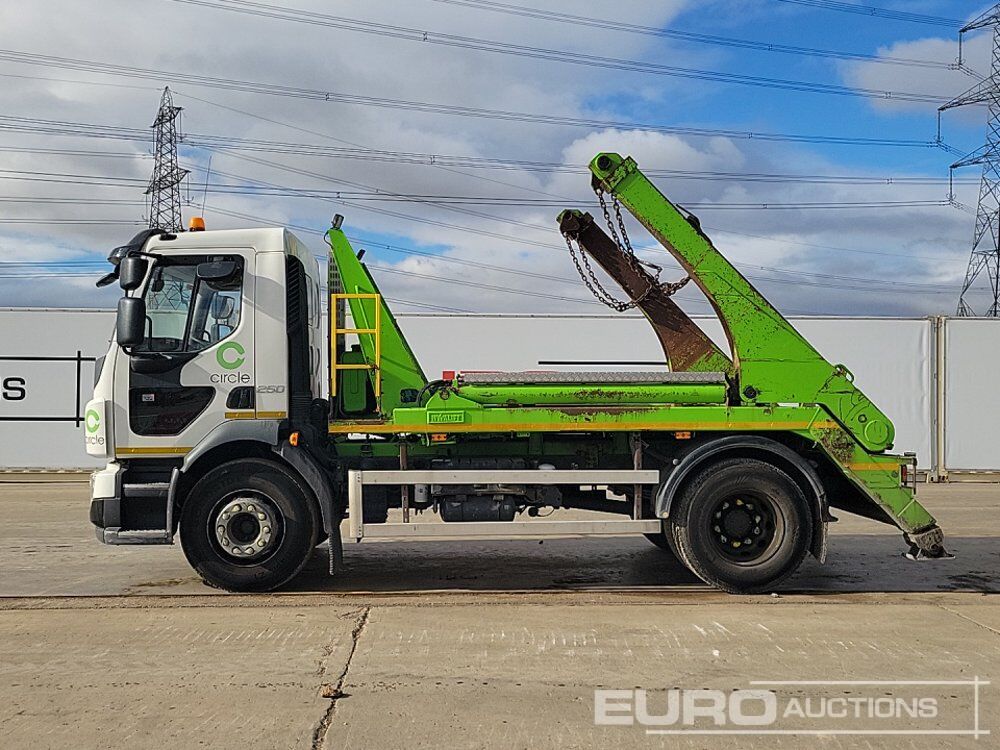 2017 Volvo FL250 - Camion multibenne: photos 2 2017 Volvo FL250 - Camion multibenne: photos 2