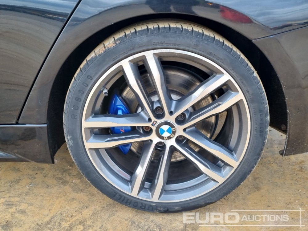 Voiture 2018 BMW 330E M Sport: photos 10