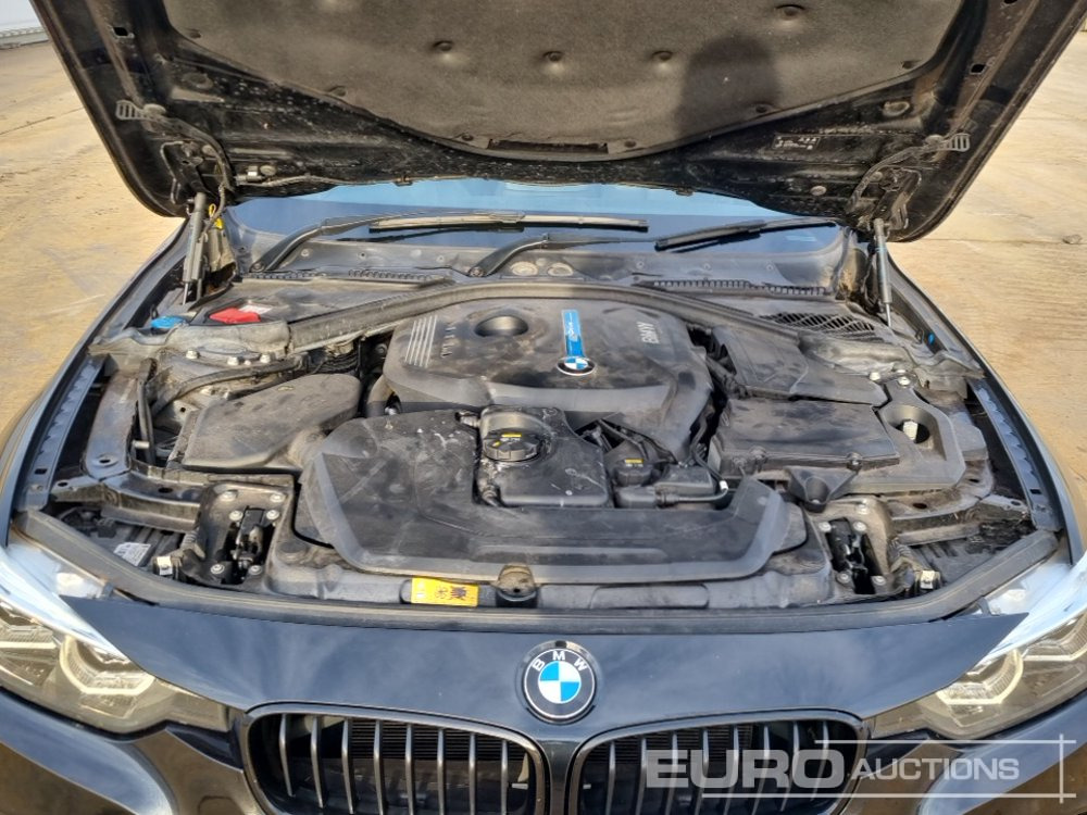 Voiture 2018 BMW 330E M Sport: photos 13