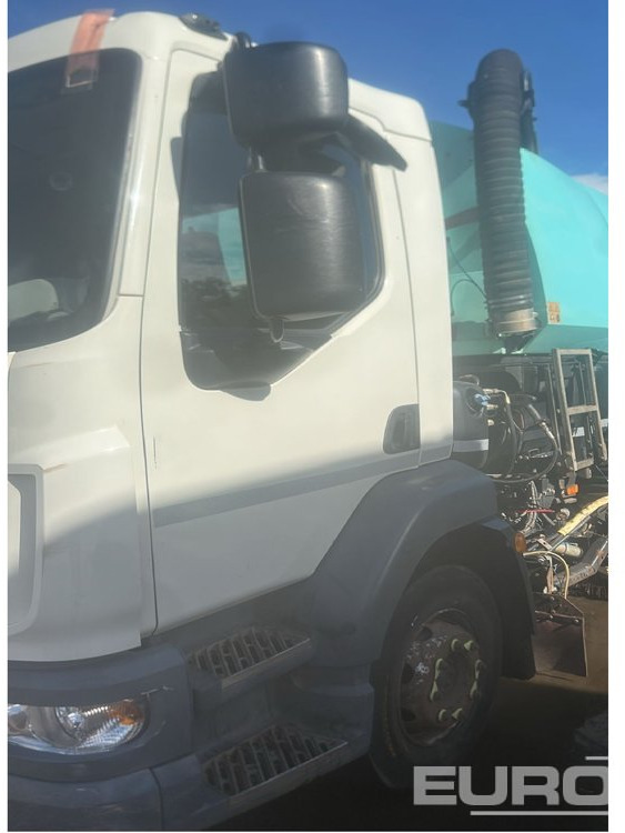 2018 DAF LF230 FA - Balayeuse de voirie: photos 1 2018 DAF LF230 FA - Balayeuse de voirie: photos 1