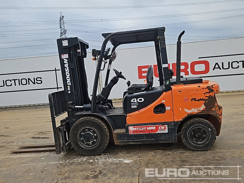 2018 Doosan D40SC-7 - Chariot élévateur: photos 2 2018 Doosan D40SC-7 - Chariot élévateur: photos 2
