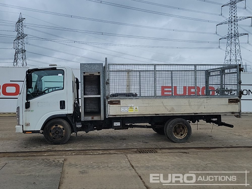 2018 Isuzu N35.125 - Fourgon plateau: photos 2 2018 Isuzu N35.125 - Fourgon plateau: photos 2
