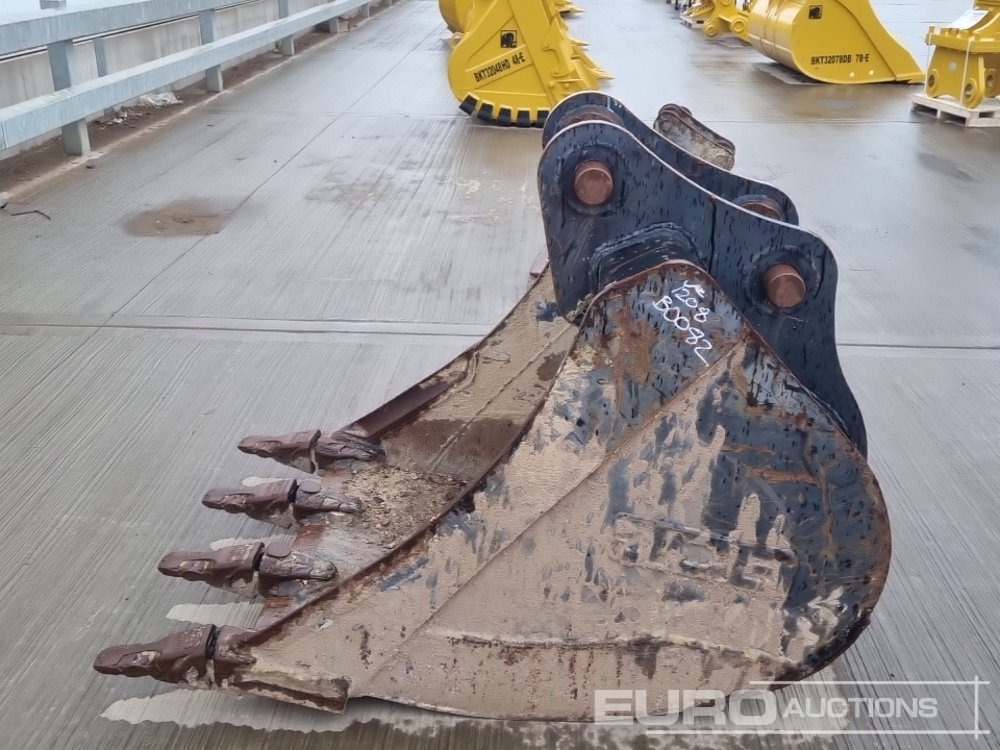 2018 JCB 34" Digging Bucket 65mm Pin to suit 13 Ton Excavator - Godet: photos 2 2018 JCB 34" Digging Bucket 65mm Pin to suit 13 Ton Excavator - Godet: photos 2