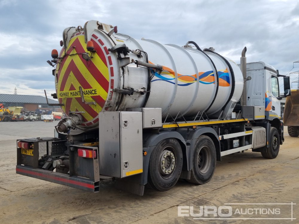 2018 Mercedes Arocs 2533 - Camion citerne: photos 5 2018 Mercedes Arocs 2533 - Camion citerne: photos 5