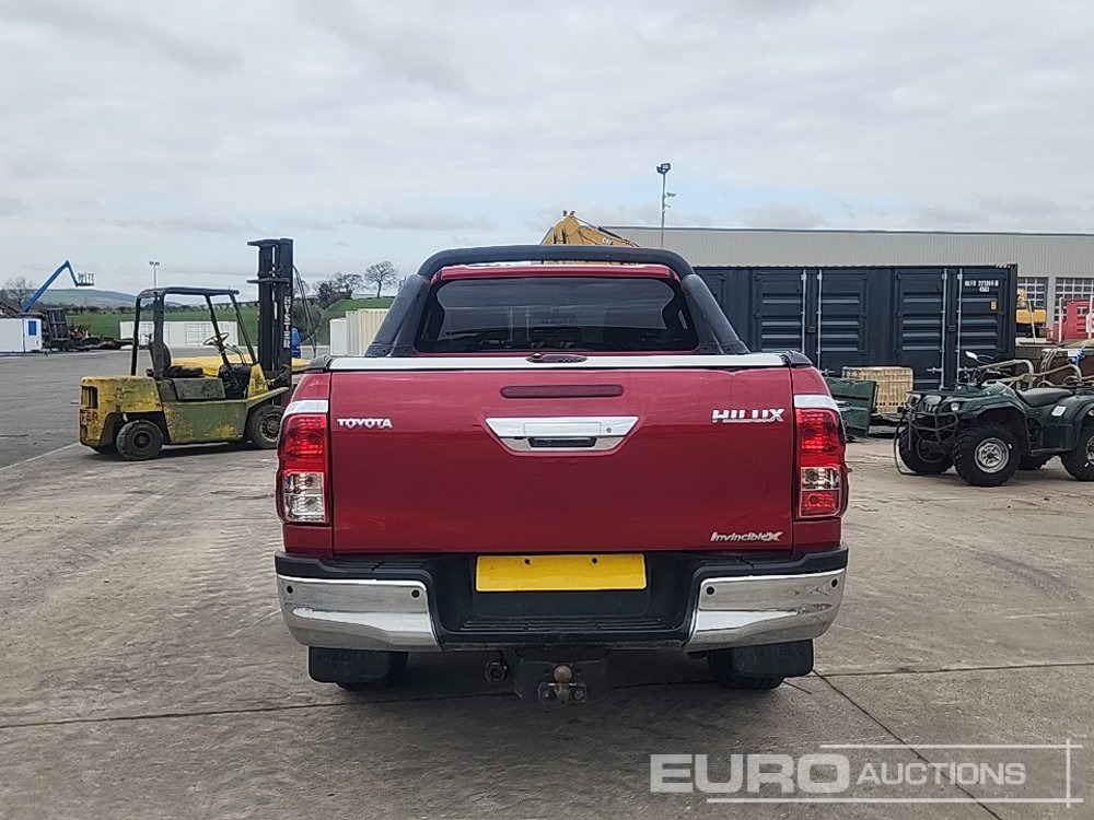 2018 Toyota Hilux Invincible X - Pick-up: photos 4 2018 Toyota Hilux Invincible X - Pick-up: photos 4