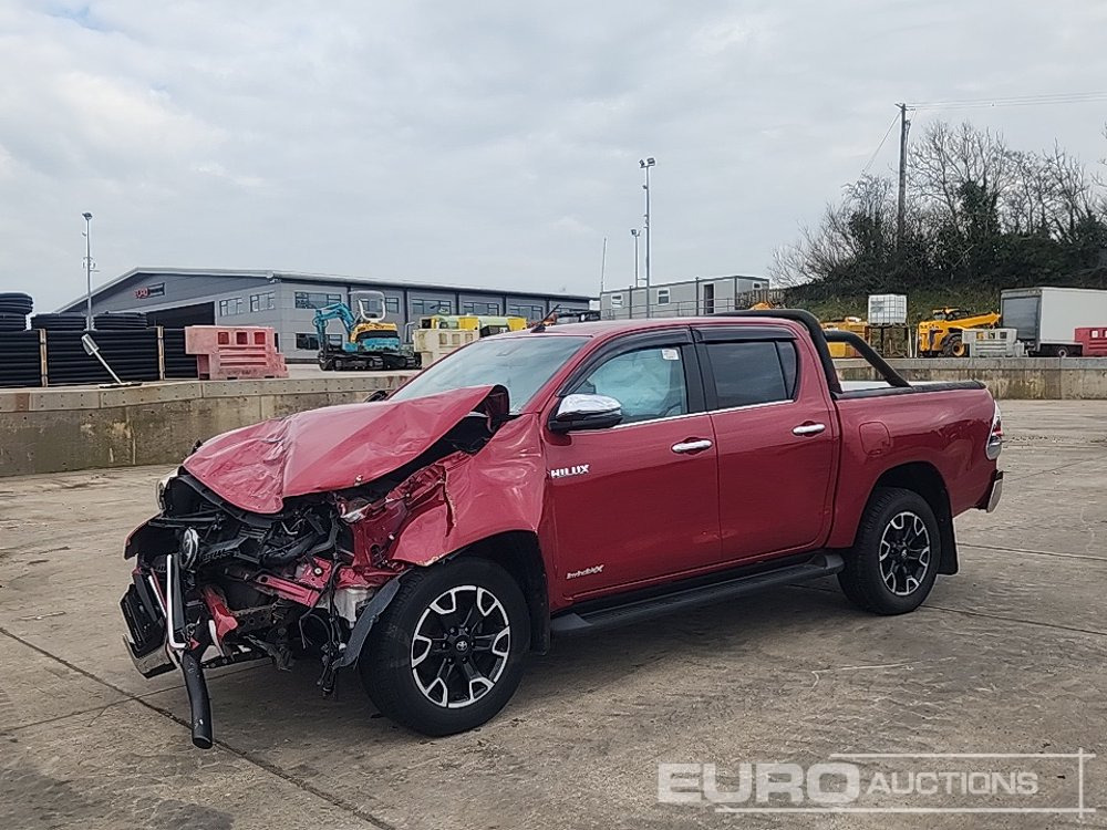 2018 Toyota Hilux Invincible X - Pick-up: photos 1 2018 Toyota Hilux Invincible X - Pick-up: photos 1