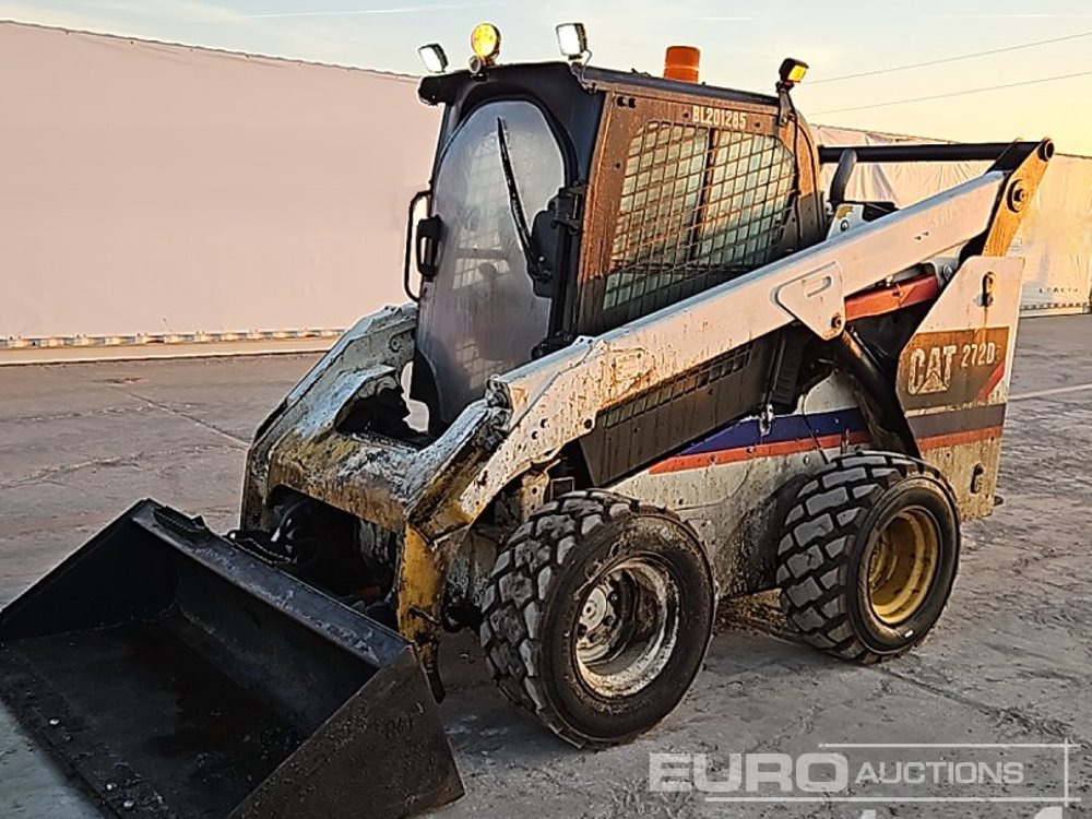 2019 CAT 272D2 - Mini chargeuse: photos 1 2019 CAT 272D2 - Mini chargeuse: photos 1