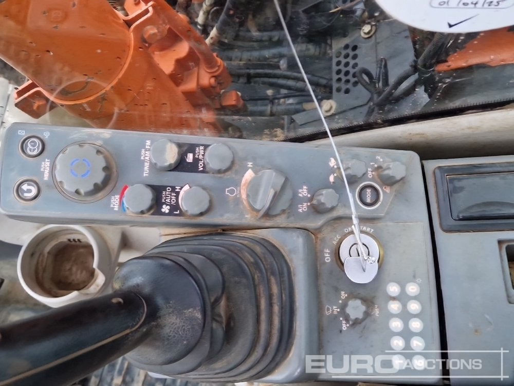 Pelle sur chenille 2019 Hitachi ZX135US-6: photos 48 Pelle sur chenille 2019 Hitachi ZX135US-6: photos 48